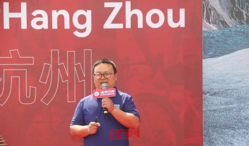 义乌小伙拿出30万创业，卖自行车配件逆转人生
