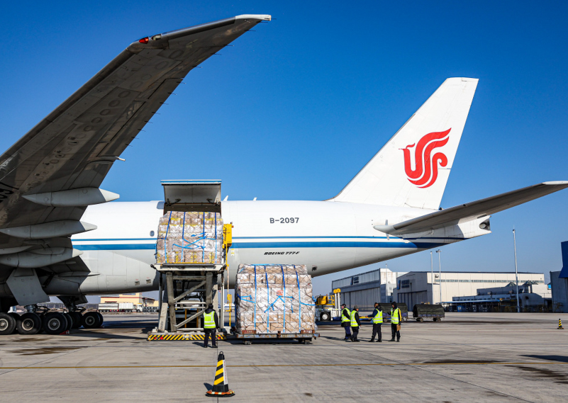 急件不慌！国际空运极速通道，时效快人一步（国际空运急件运输的高效解决方案）
