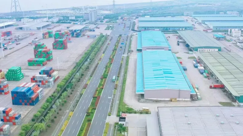 中国信保与亚集物流合作 出具全国首张跨境电商前置仓保单