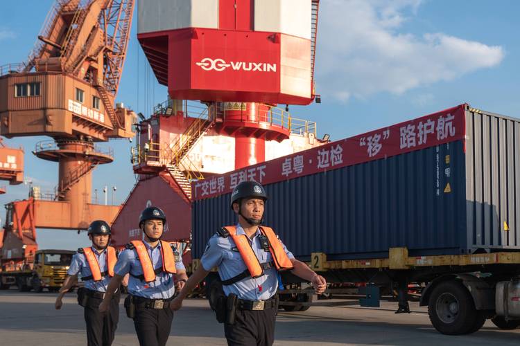 看港口流量如何变成经济增量