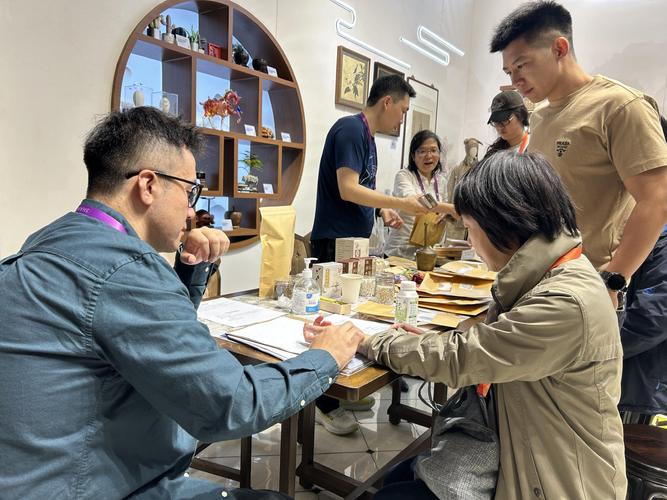 多方“会诊”，为城市“把脉开方”