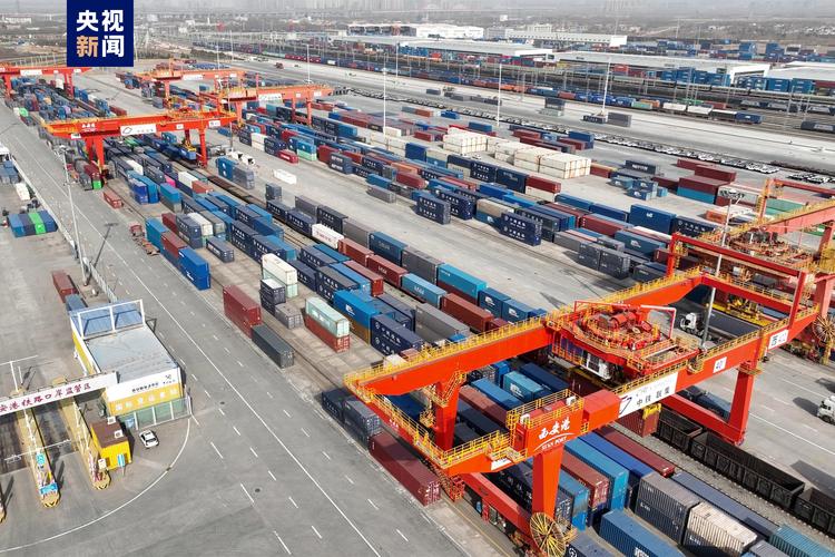 前两月国家铁路发送货物6.22亿吨